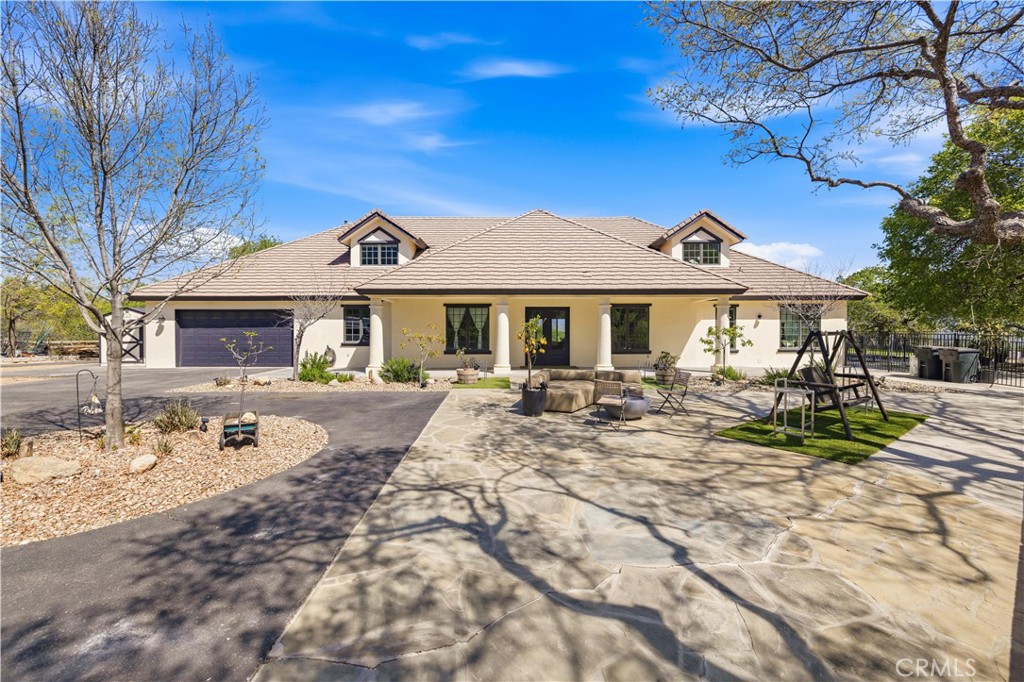 27153 Deer Creek Way Property Photo 3