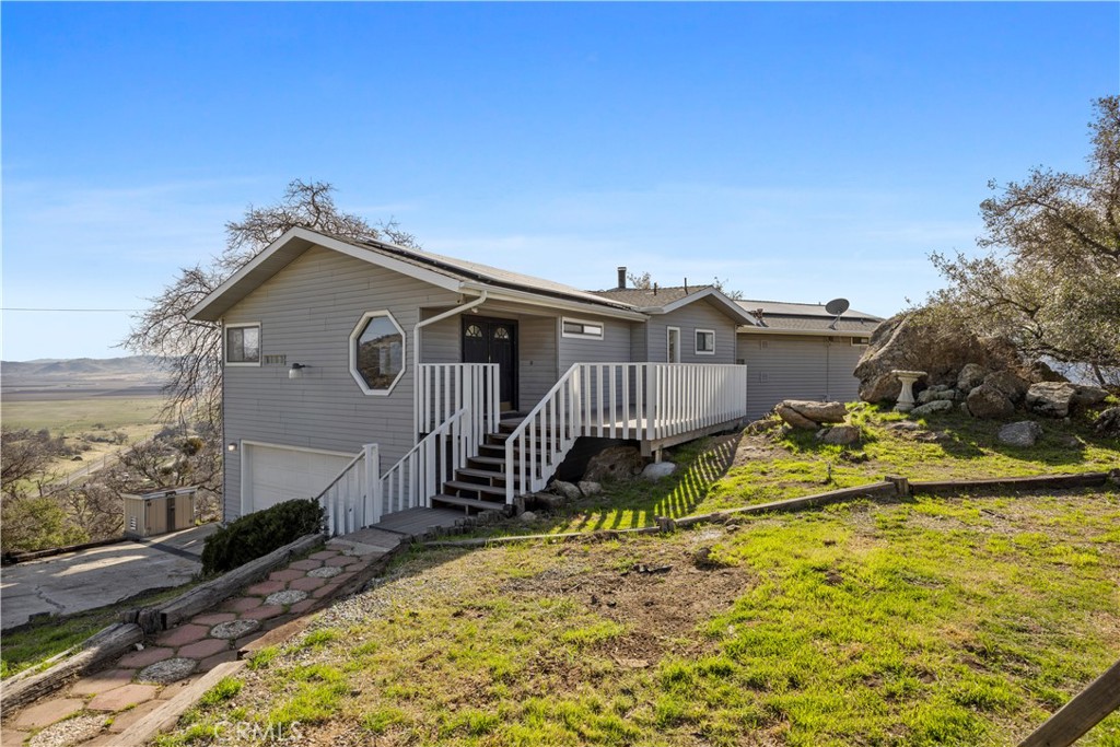 29300 Elkhorn Place Property Photo 1