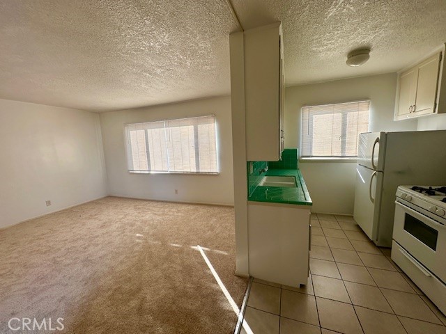 970 Elden 6 Property Photo 4