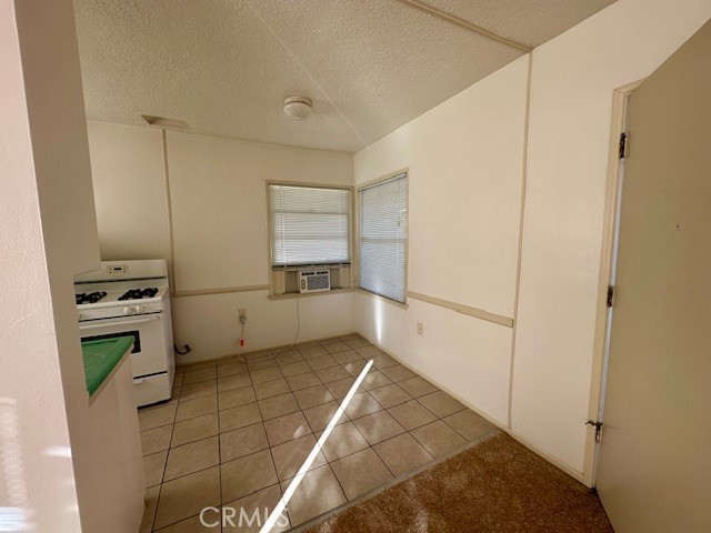 970 Elden 6 Property Photo 5