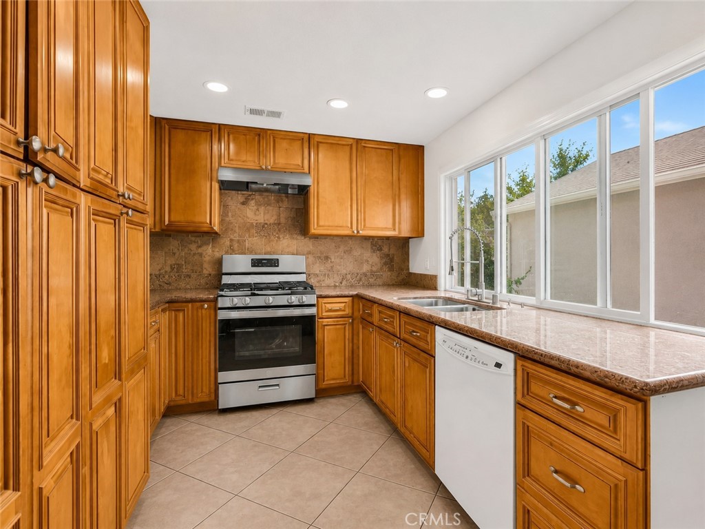 25790 Parada Property Photo 2
