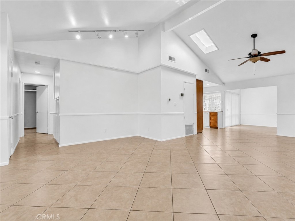 25790 Parada Property Photo 7