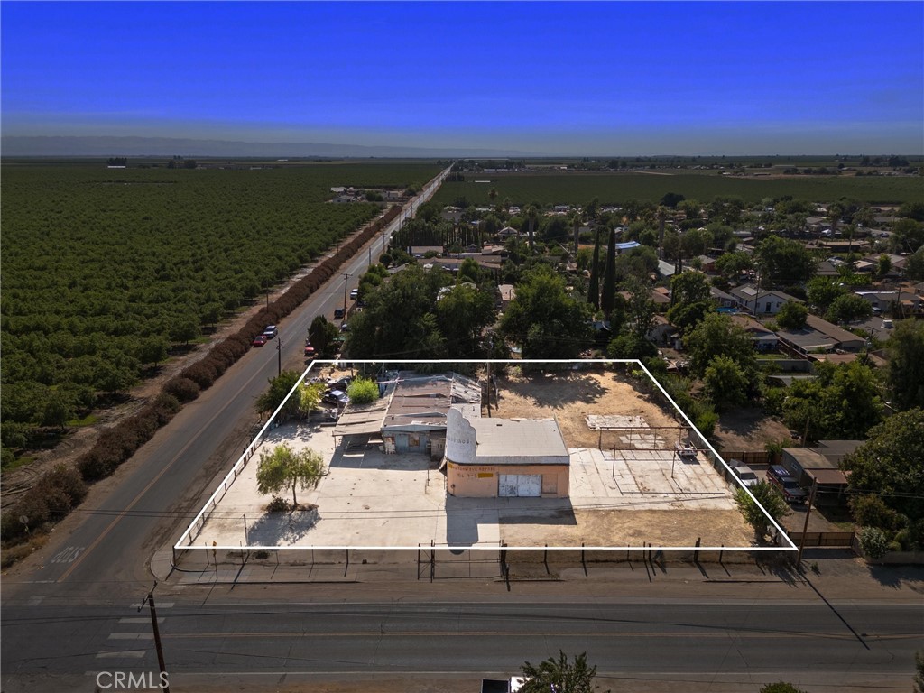 18499 Shafter Property Photo 1