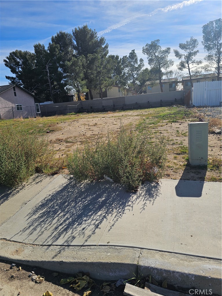 15131 Wildrose Property Photo 1