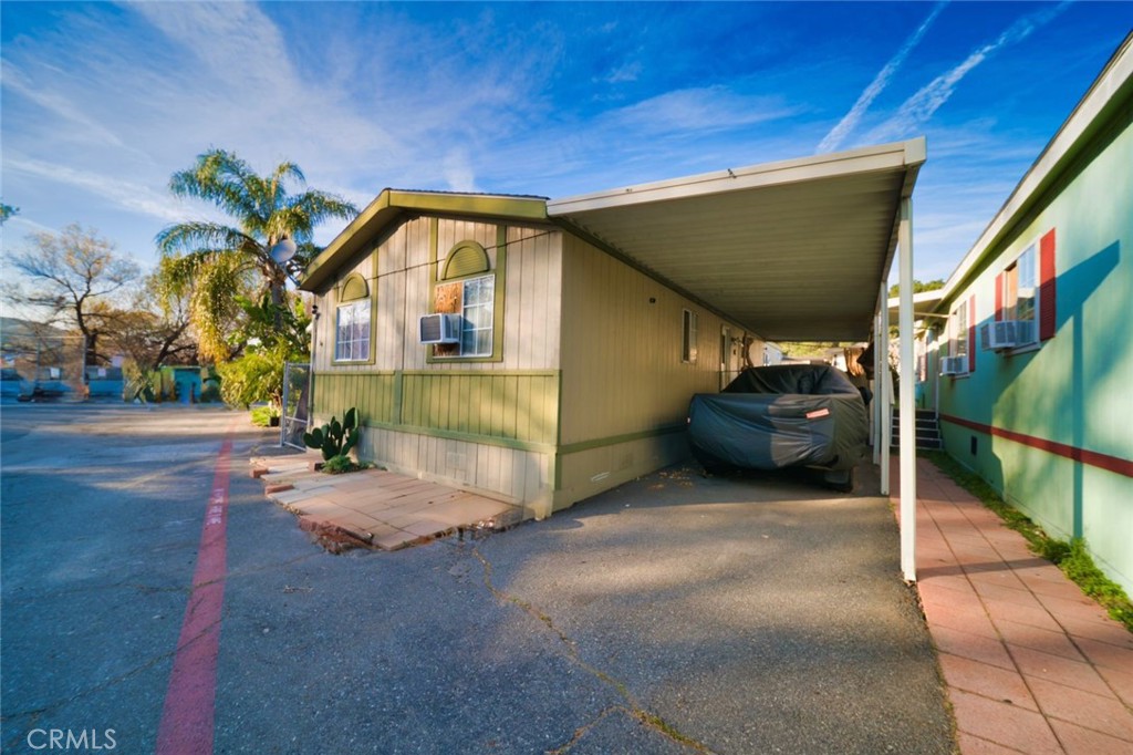 23450 Newhall SPC 34 Property Photo 1