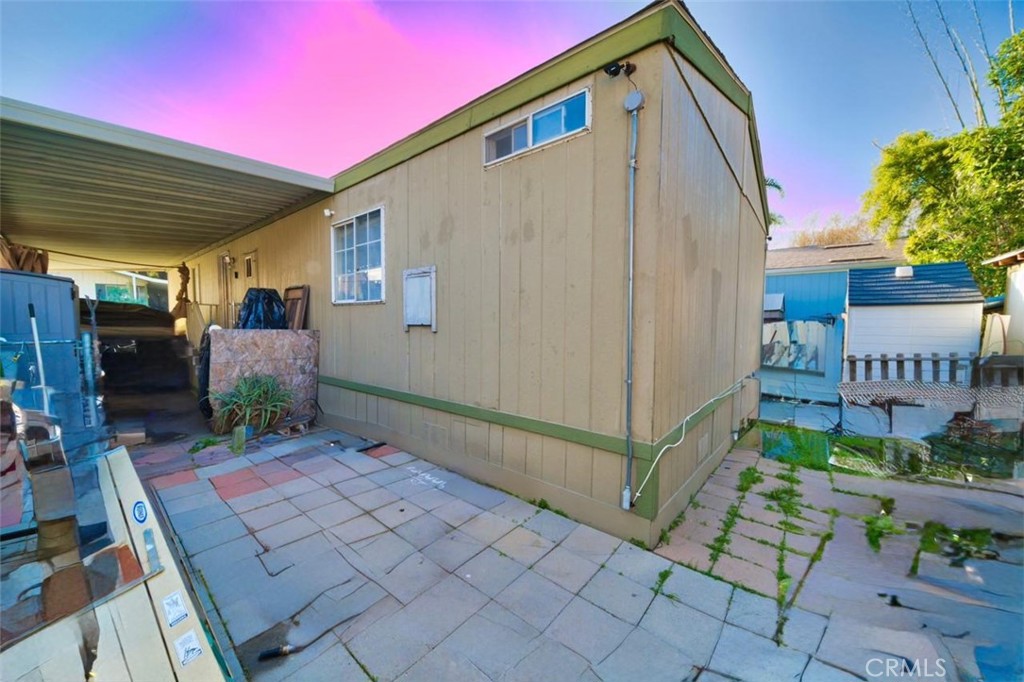 23450 Newhall Spc 34 Property Photo 5