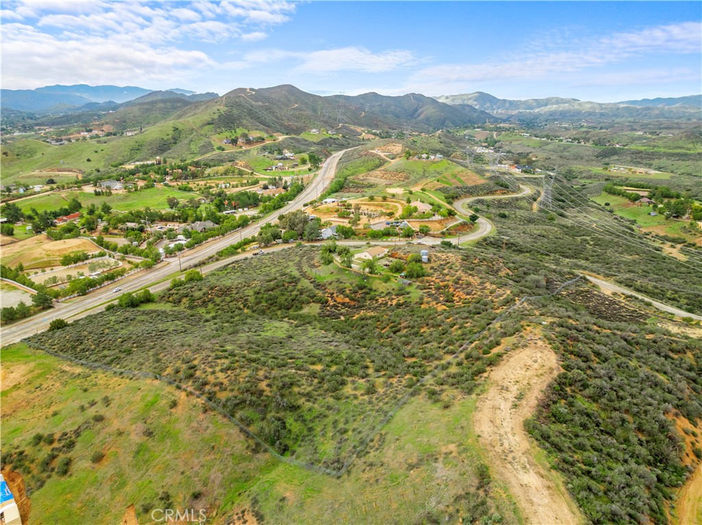 10657 Mint Canyon Property Photo 6