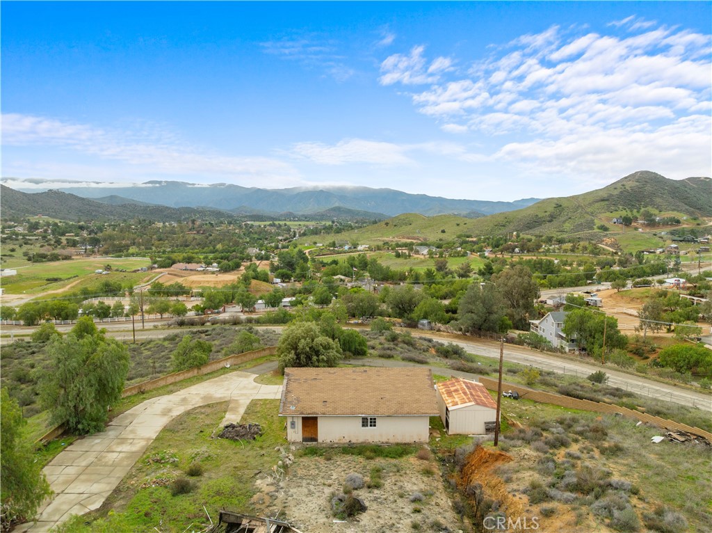 10657 Mint Canyon Property Photo 11