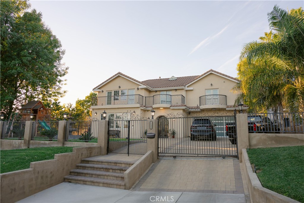 1135 E Verdugo Avenue Property Photo 1