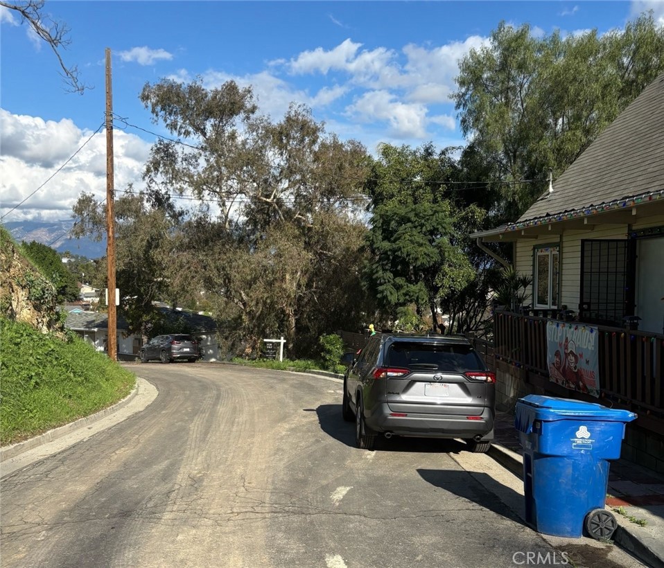 2830 Round Drive Property Photo 3