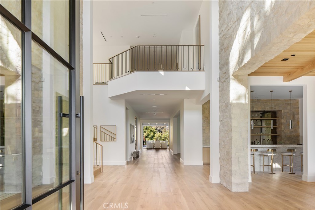 24341 Rolling View Road Property Photo 4
