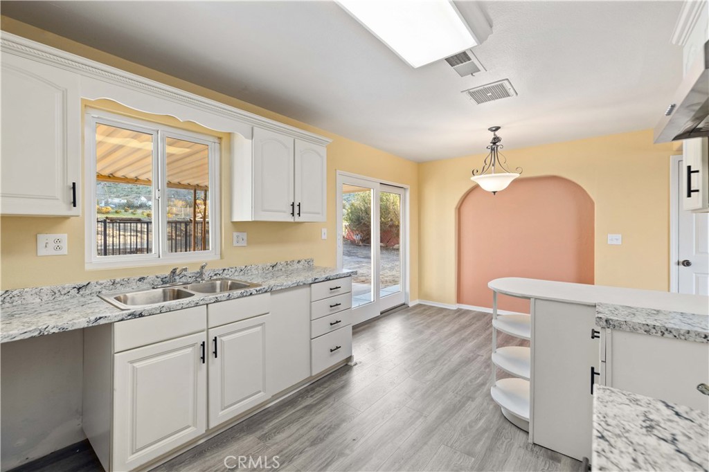 40020 176th Street E Property Photo 6