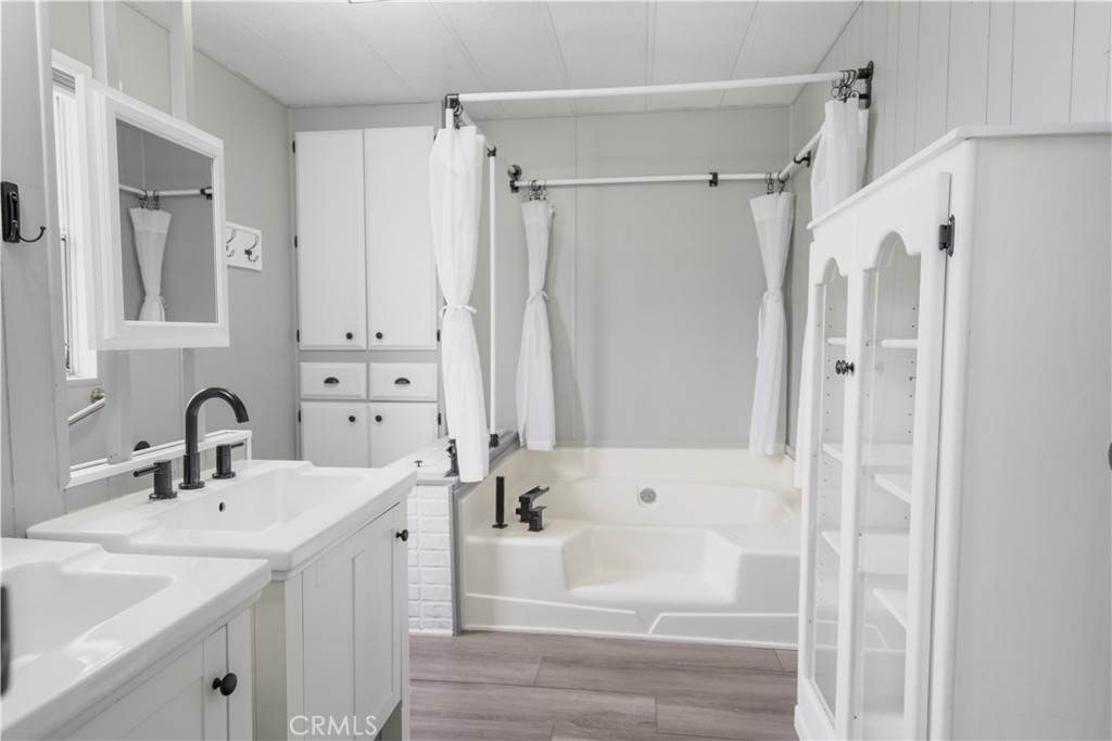 6480 Katherine 62 Property Photo 15