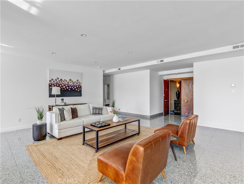 1333 S Beverly Glen Boulevard 402 Property Photo 5