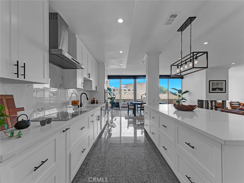 1333 S Beverly Glen Boulevard 402 Property Photo 9