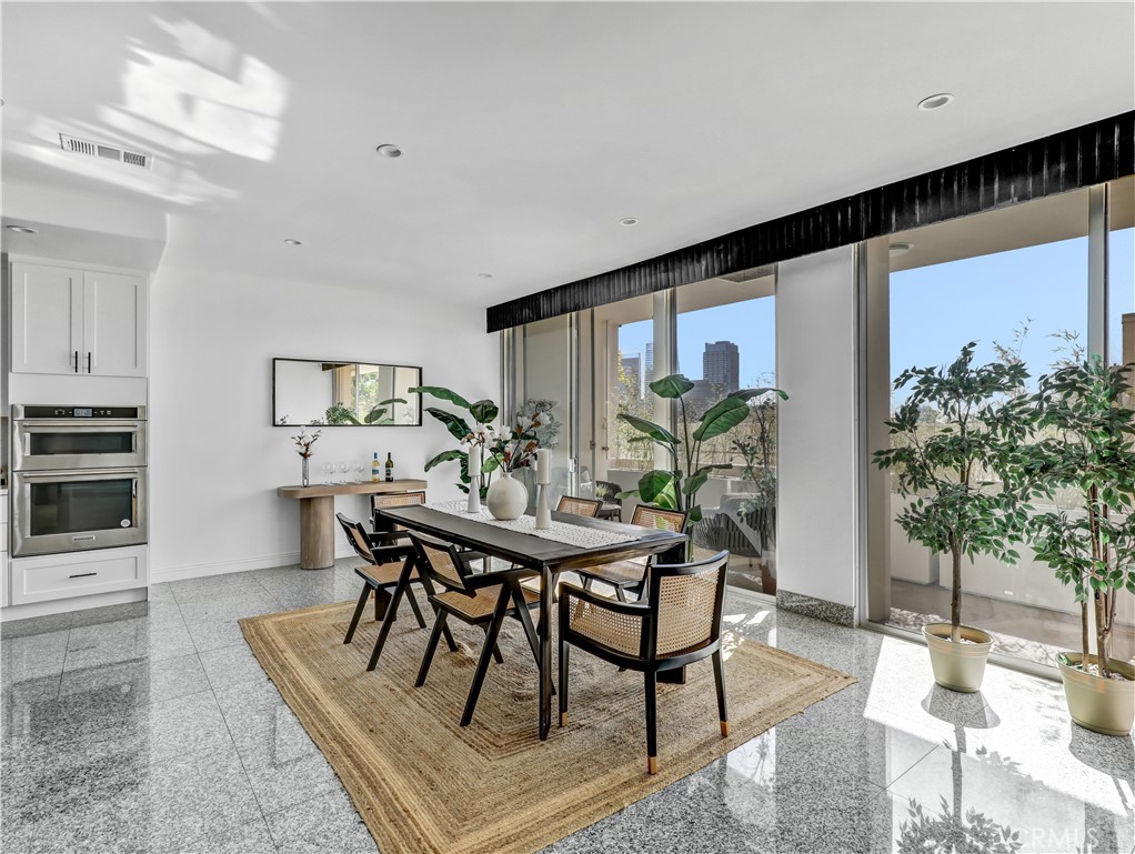 1333 S Beverly Glen Boulevard 402 Property Photo 11