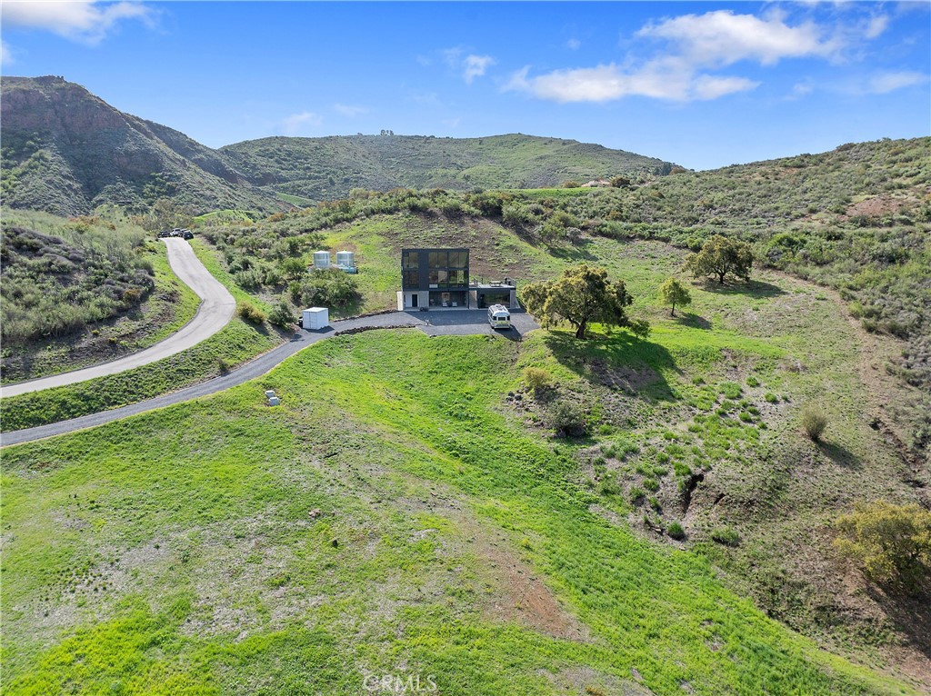 10120 Yerba Buena Road Property Photo 33