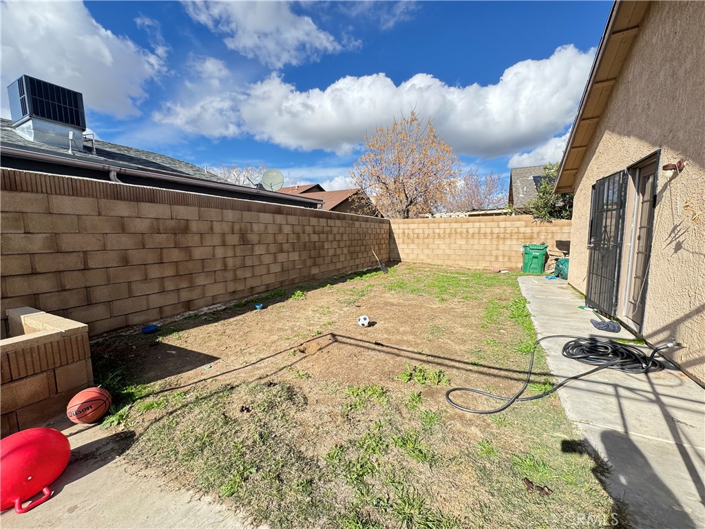 45015 Denmore Avenue Property Photo 3