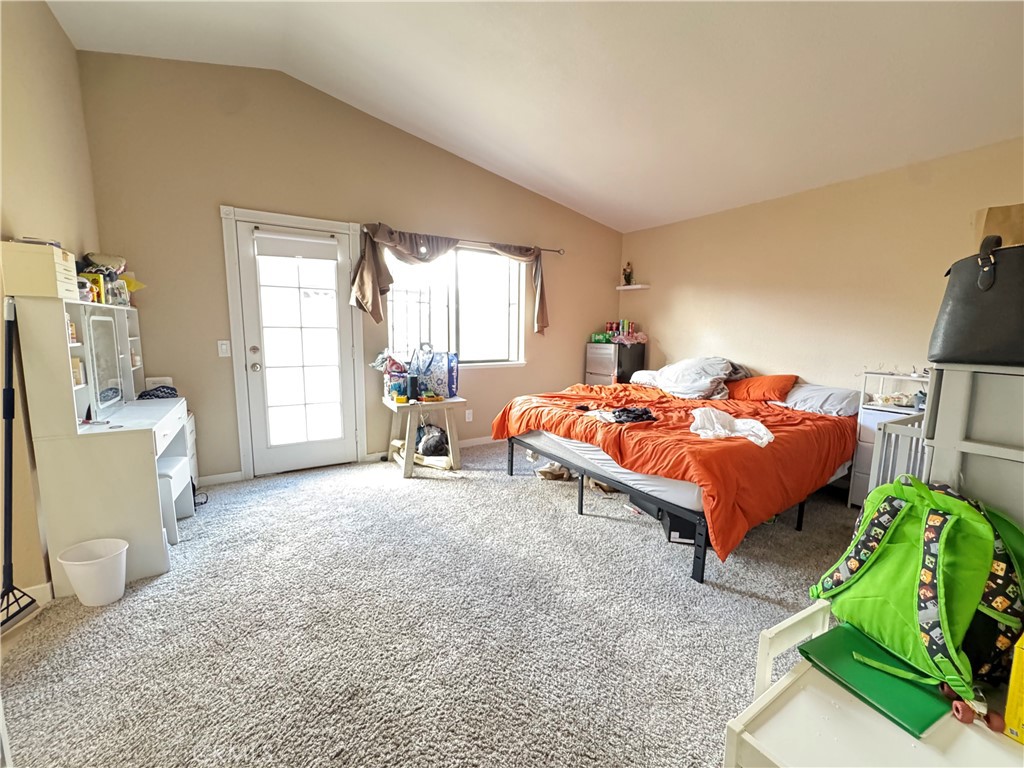 45015 Denmore Avenue Property Photo 5