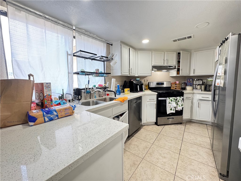 45015 Denmore Avenue Property Photo 9