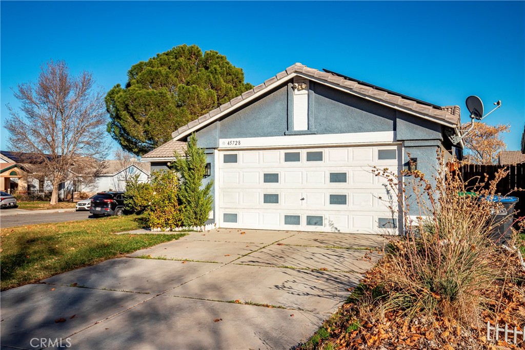 45728 Balmoral Court Property Photo 4