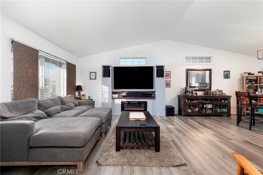 45728 Balmoral Court Property Photo 7