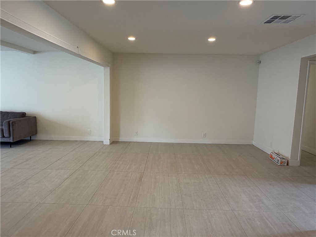 19216 Calvert Street Property Photo 8