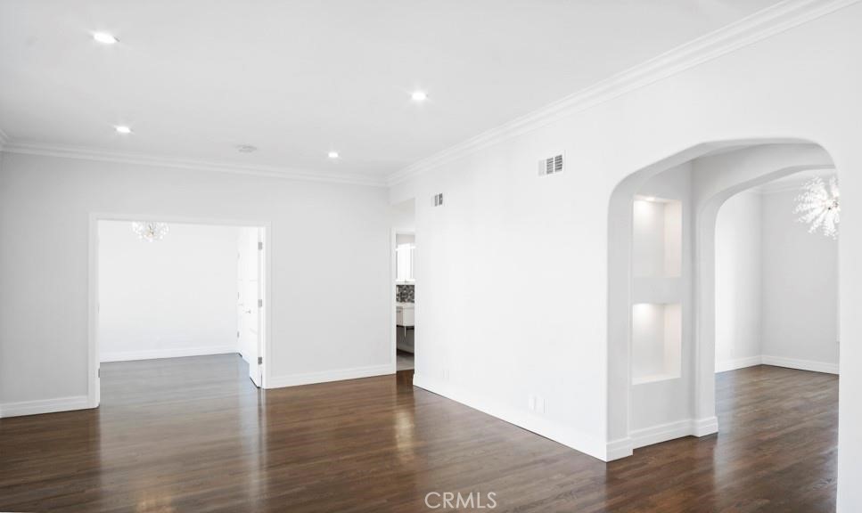 1424 N Crescent Heights Boulevard 67 Property Photo 3