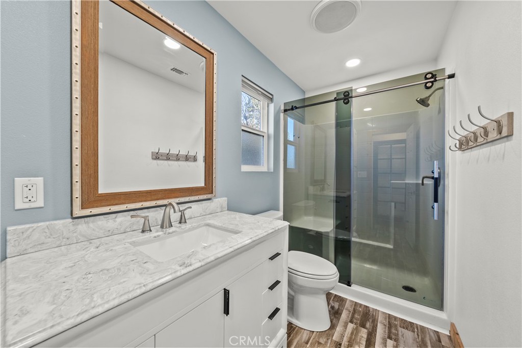 714 Paine Property Photo 33