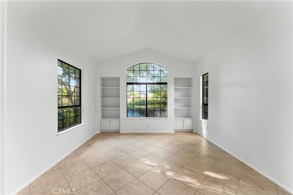 41820 Stratford Property Photo 6