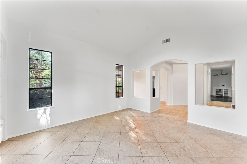 41820 Stratford Property Photo 8