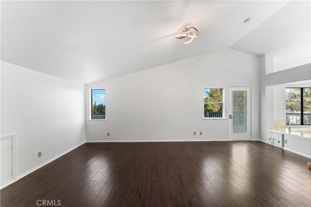 41820 Stratford Property Photo 29
