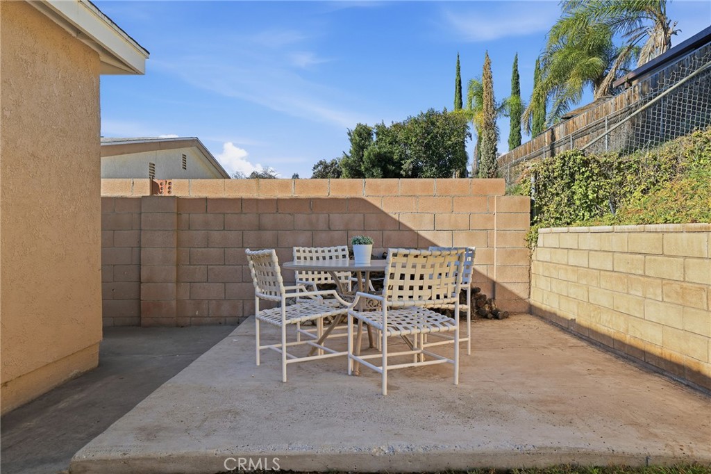 18927 Claycrest Property Photo 31