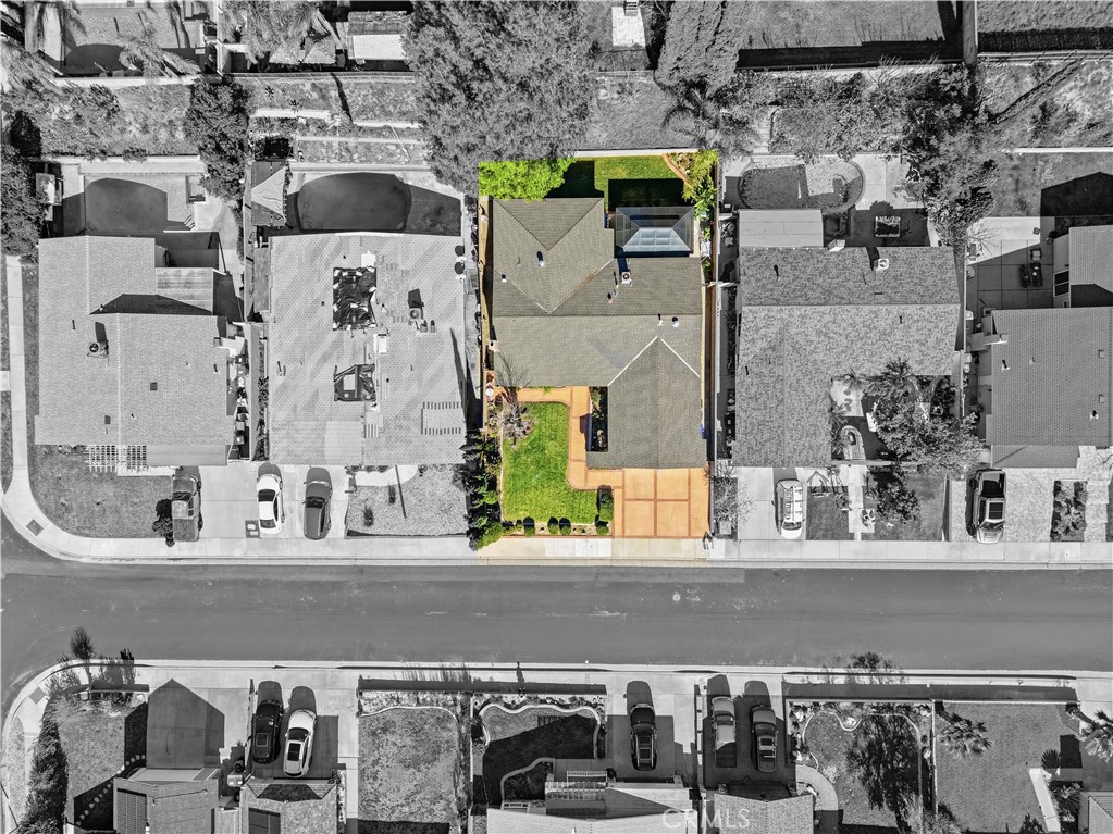 18927 Claycrest Property Photo 33