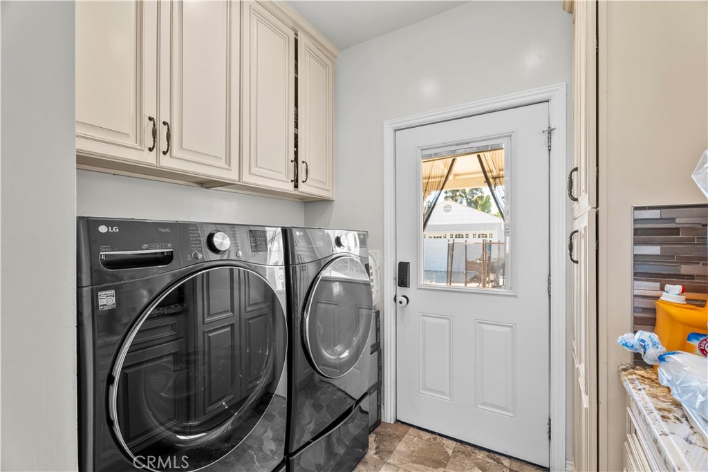 15358 Cohasset Property Photo 20