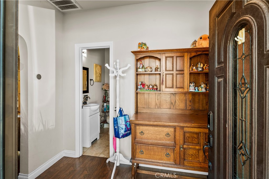 15358 Cohasset Property Photo 29