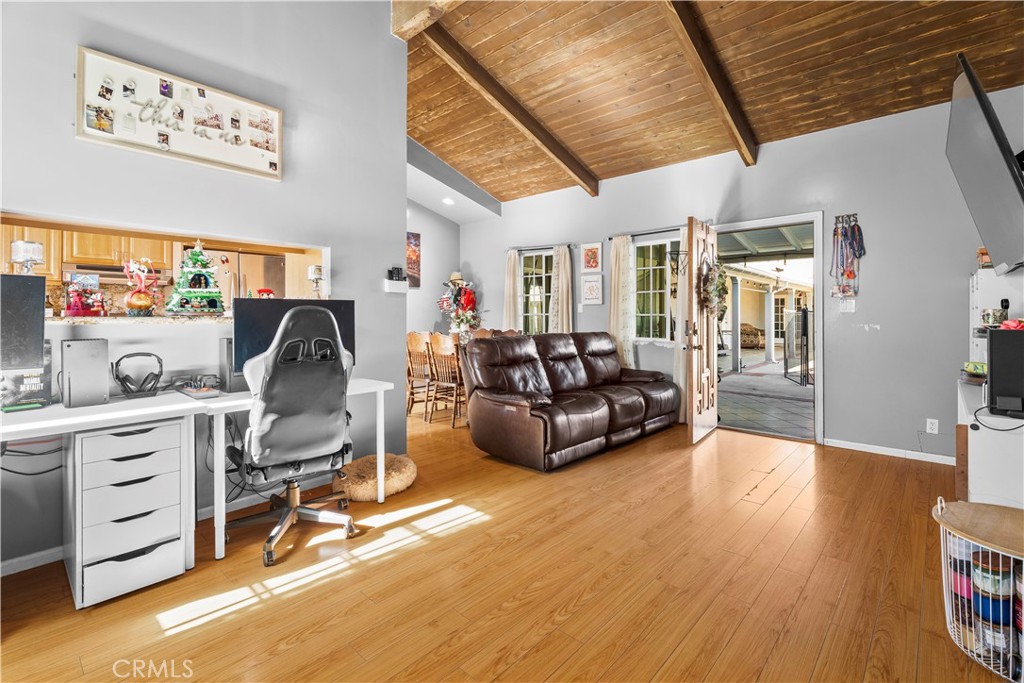 15358 Cohasset Property Photo 31