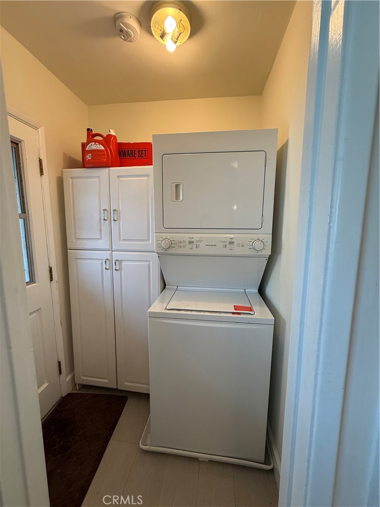 1216 S Cochran Property Photo 18