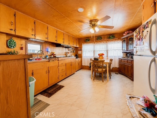10965 Glenoaks Boulevard 132 Property Photo 8