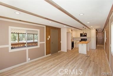 2820 Polar Way Property Photo 7