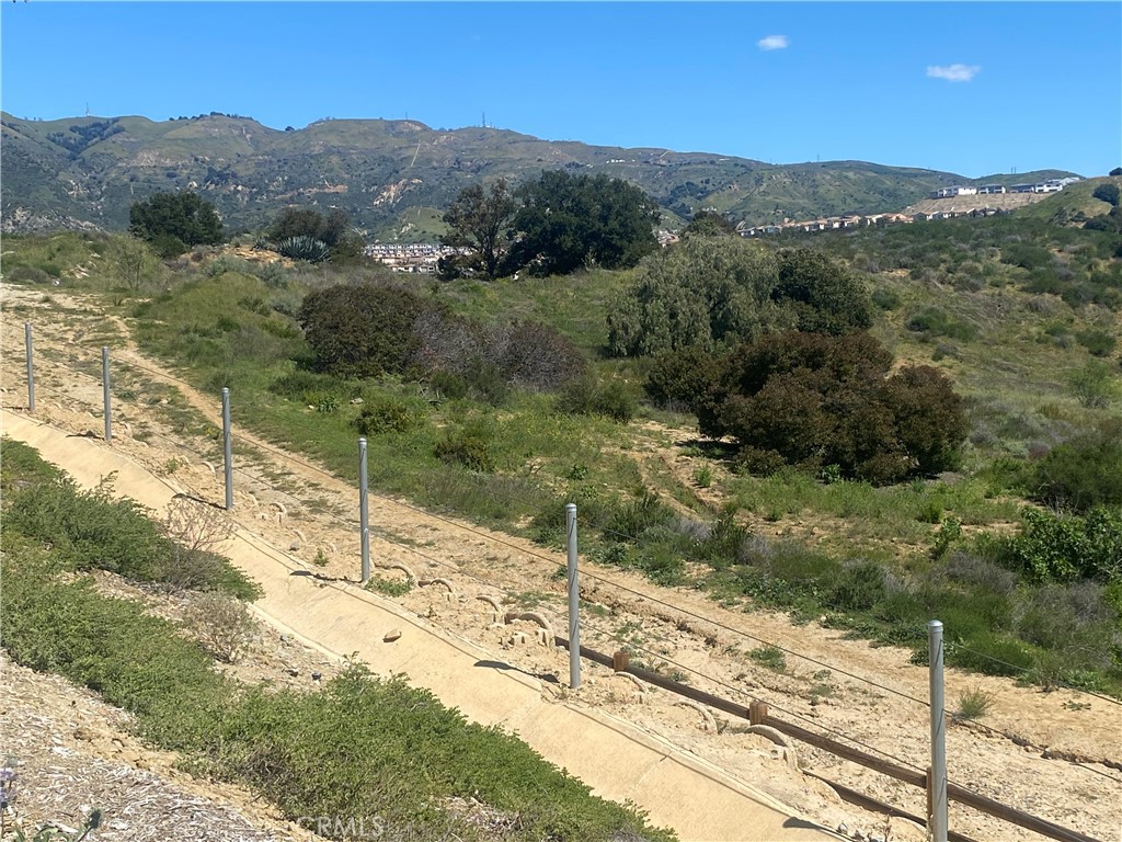 2 Coya Trail Property Photo 3
