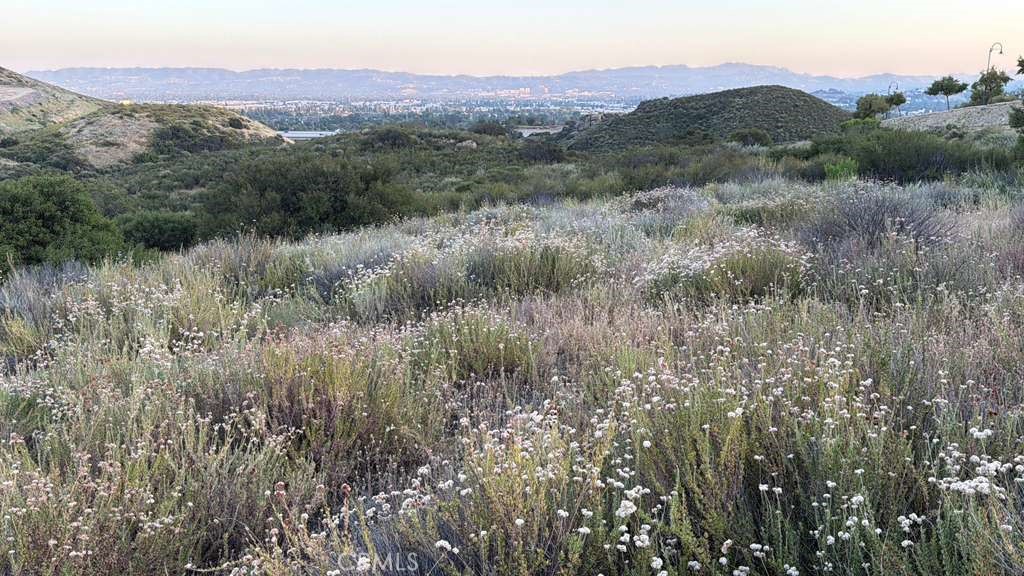 2 Coya Trail Property Photo 4