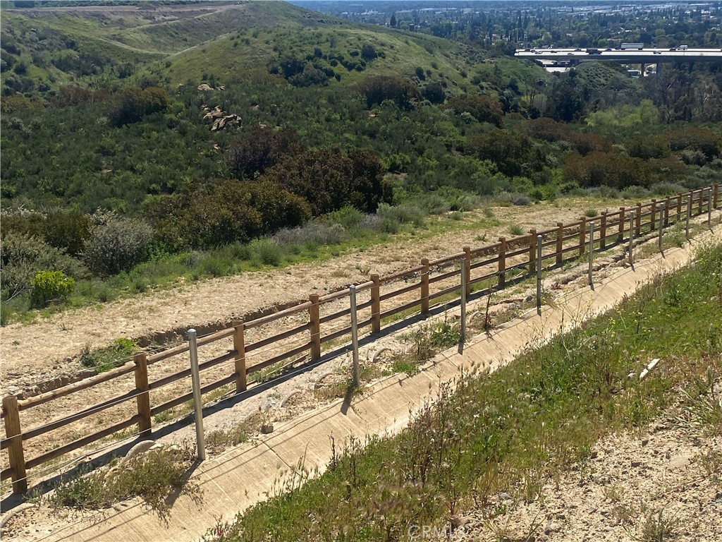 2 Coya Trail Property Photo 5