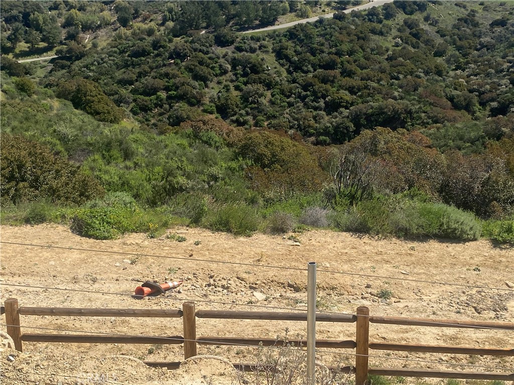 2 Coya Trail Property Photo 7