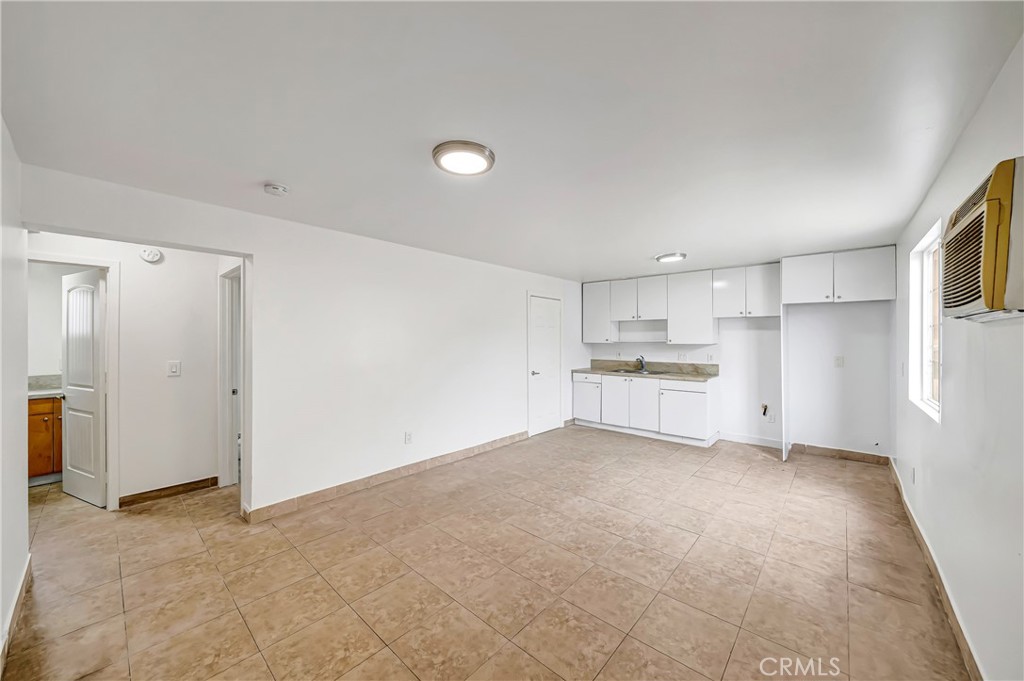 6827 Simpson 4 Property Photo 4