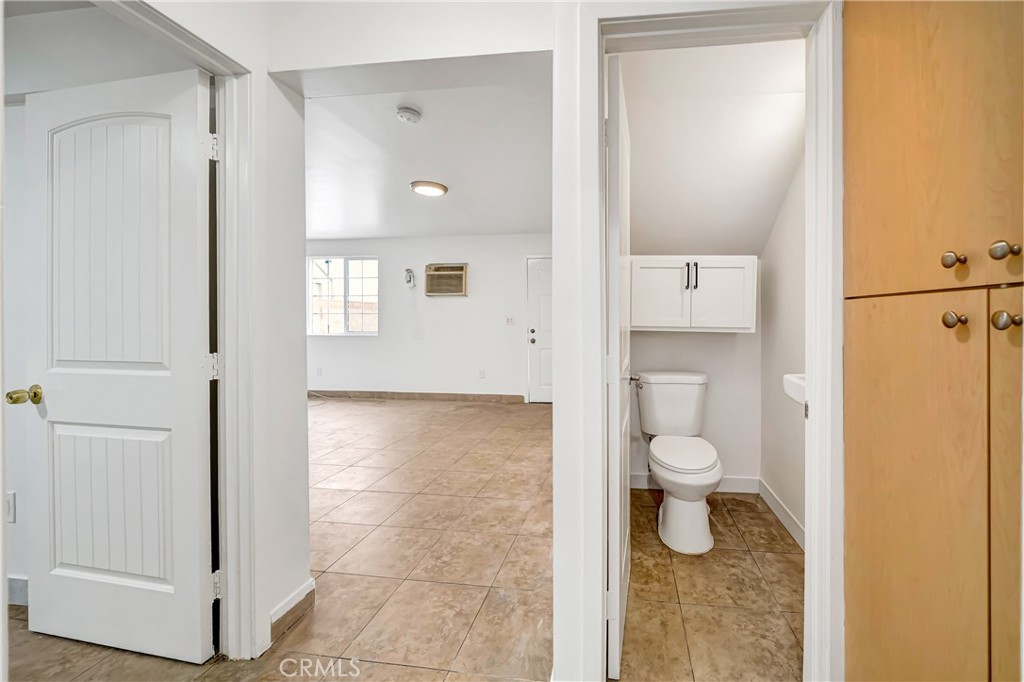 6827 Simpson 4 Property Photo 12