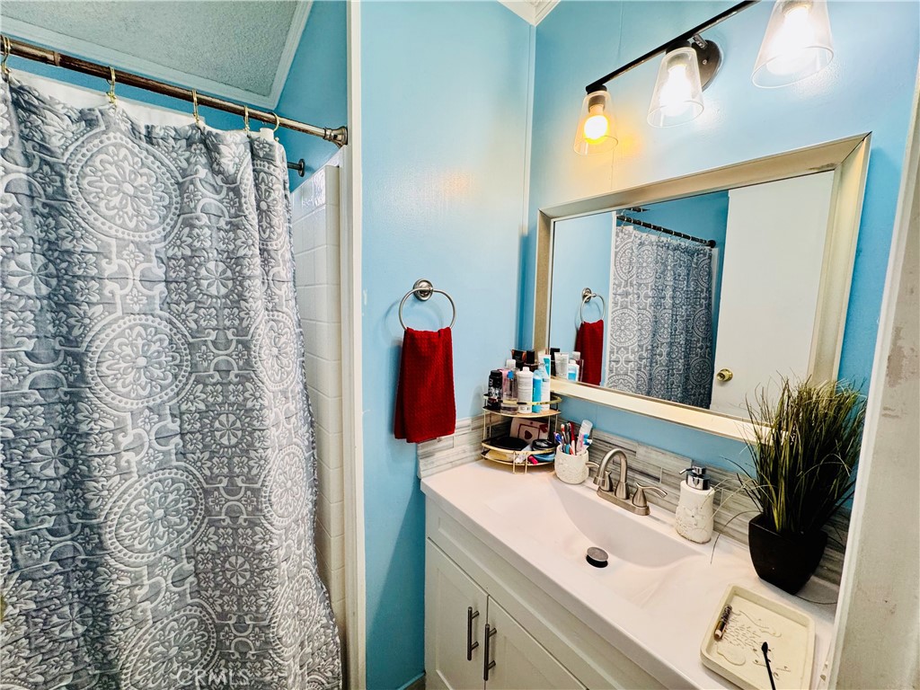 18540 Soledad Canyon Rd 27 Property Photo 32