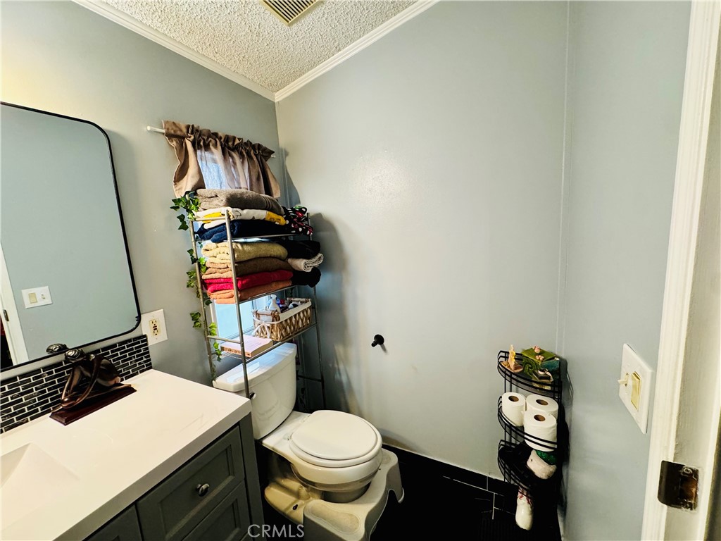 18540 Soledad Canyon Rd 27 Property Photo 36