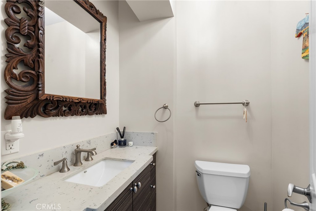 137 N Hamilton Drive Property Photo 16