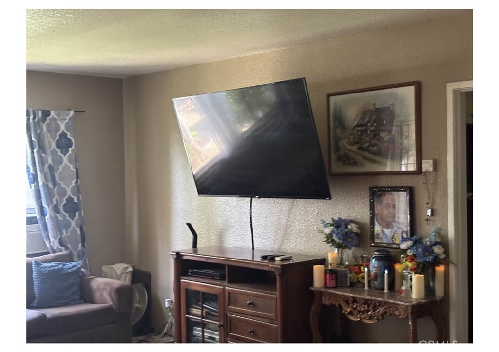 4306 Baldwin Park Boulevard Property Photo 6